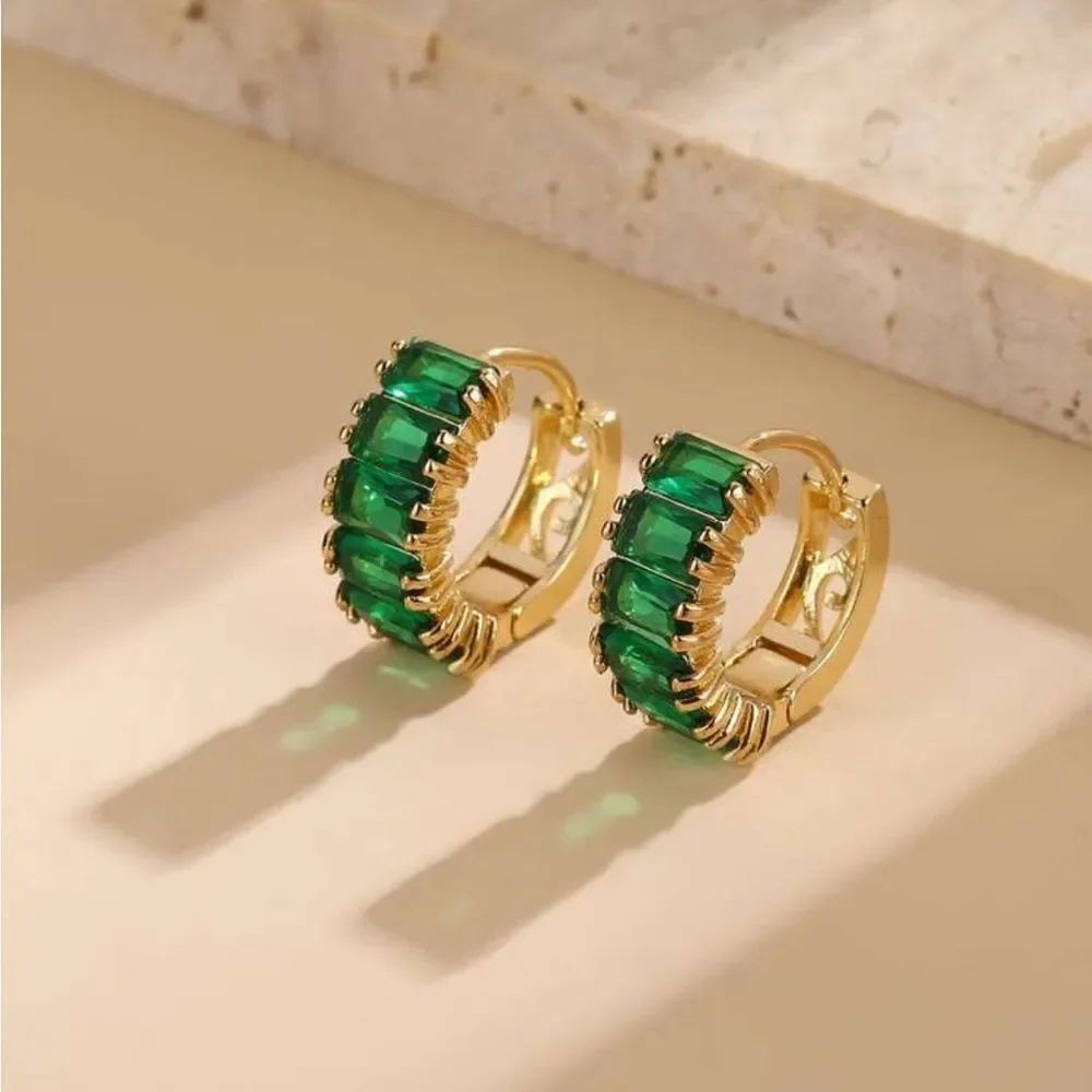 Green Hoop EarringsโQ722
